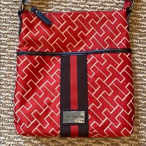 Tommy Hilfiger Bag with adjustable shoulder strap
